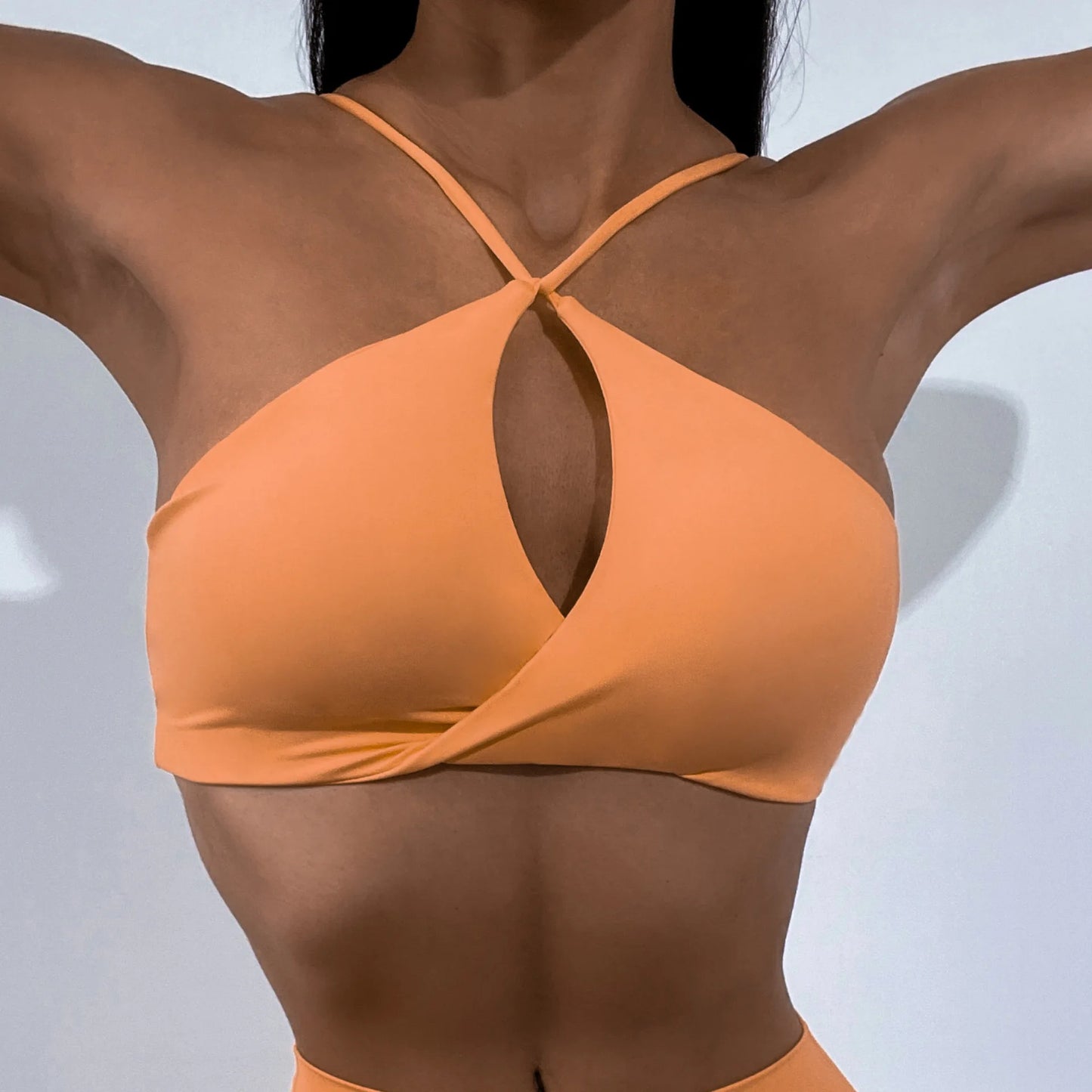 INS Fashion Front Cross Sexy Bra Breathable Yoga Suits Women Scrunch Butt Leggings Sets for Women Gym Clothing Sets Women